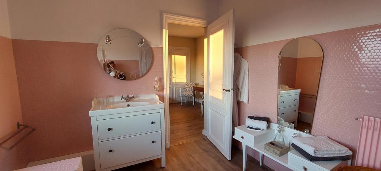Chambres D'Hotes Le Relais Globe Trotteur Montaigu  Buitenkant foto