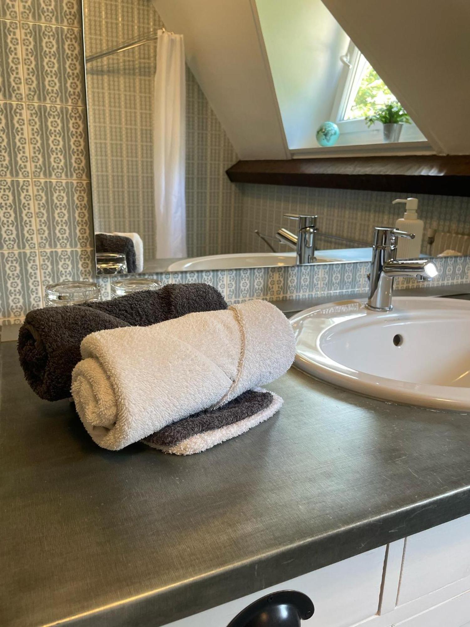 Chambres D'Hotes Le Relais Globe Trotteur Montaigu  Buitenkant foto